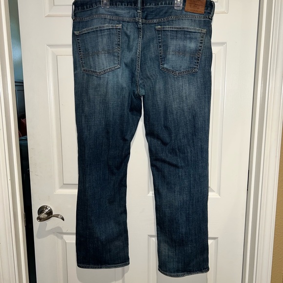 LUCKY BRAND Mens 361 Vintage Straight Distressed Denim Jean 40 x 32 - Picture 2 of 9